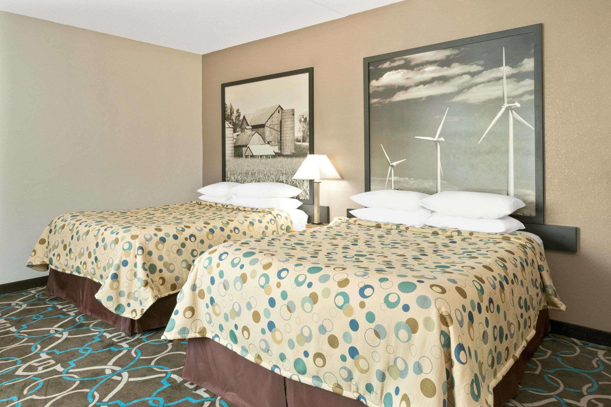 Hotel Super 8 By Wyndham Walnut Extérieur photo
