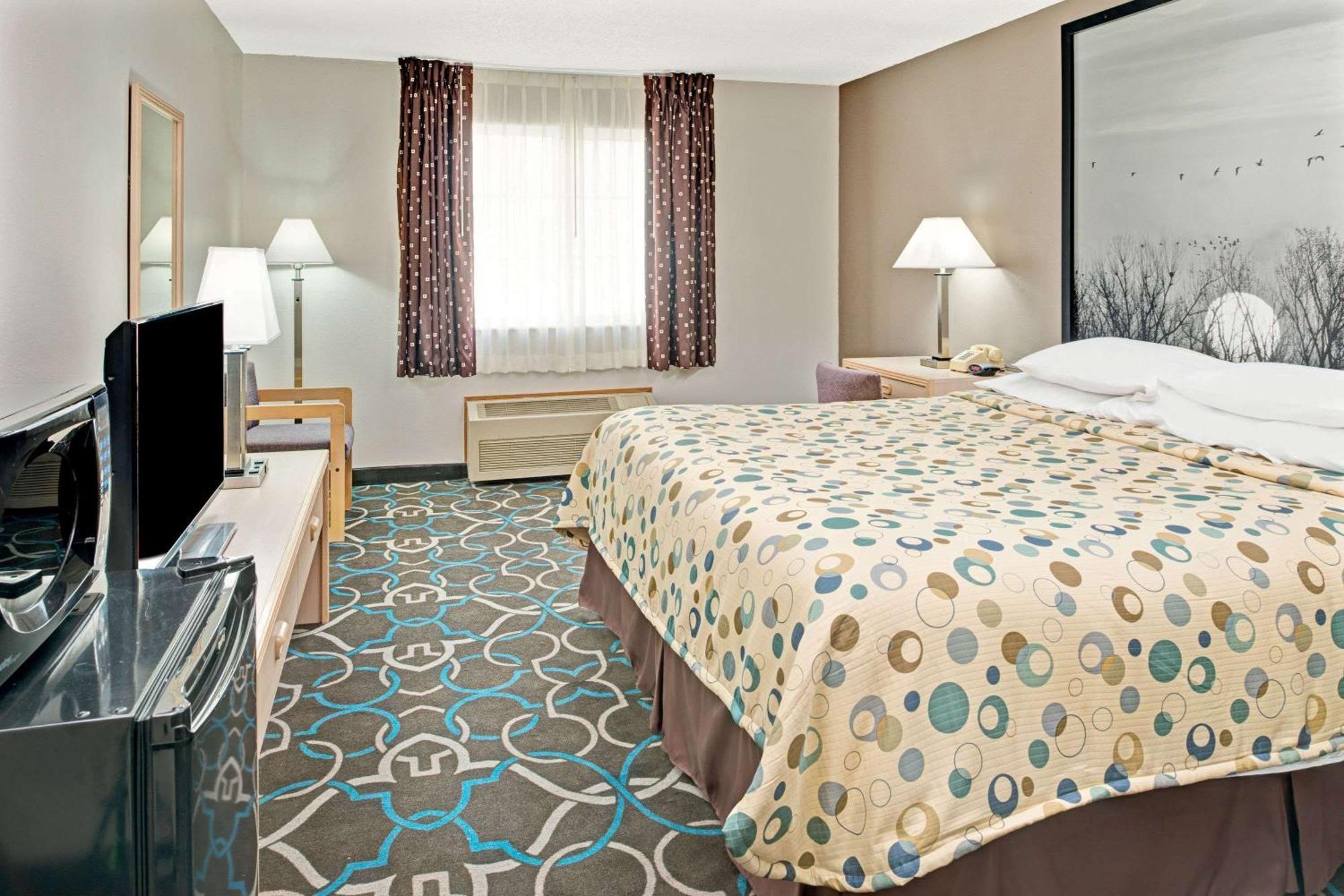 Hotel Super 8 By Wyndham Walnut Extérieur photo
